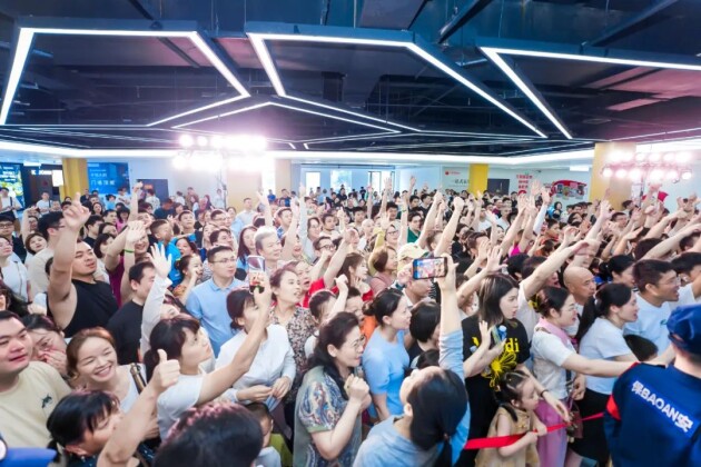  您购物 我买单｜万家丽全民免单节盛大启幕！网络达人米叮现场助力